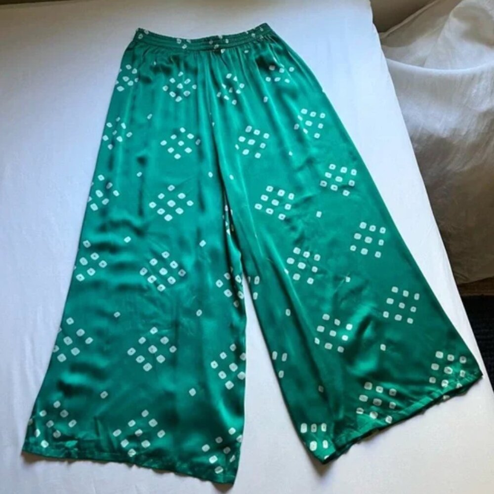 Norblack Norwhite green printed satin elastic waist wide leg cropped pants